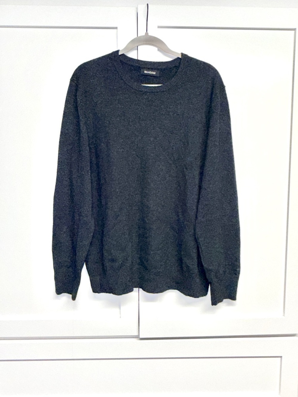 100% Cashmere Naadam Men's Charcoal Crewneck Sweater